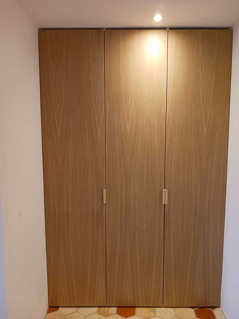 Dressing sur mesure par menuisier Ardèche
