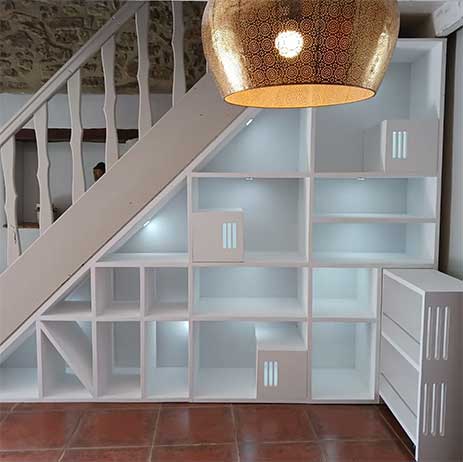bibliothèque sur mesure par menuisier Ardèche